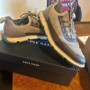 Slightly used Cole Haans with 4 new interchanging colored laces